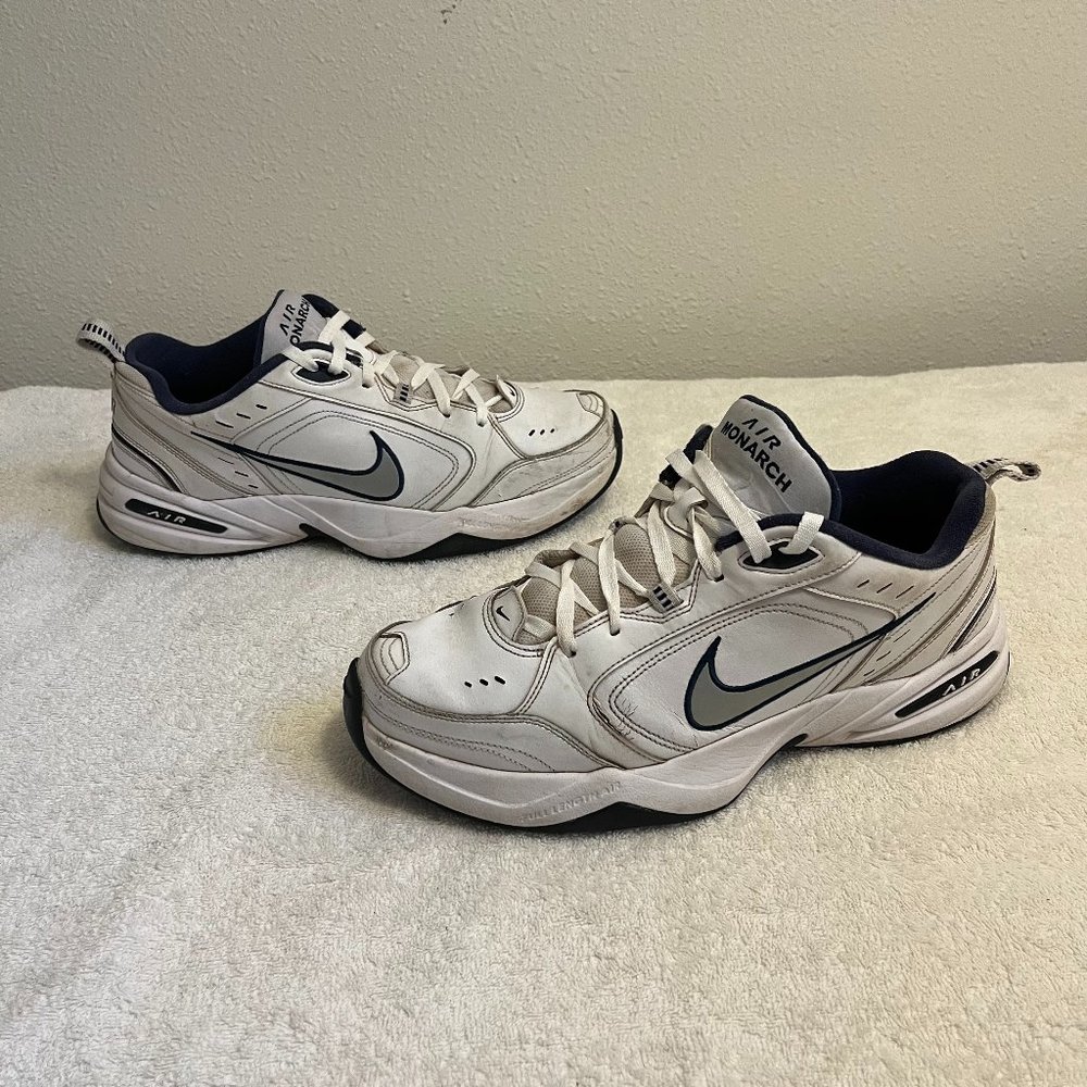Nike Air Monarch